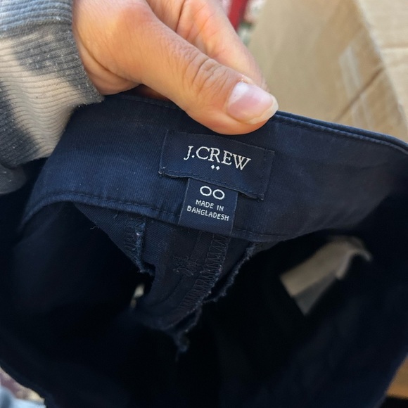 J.Crew Navy Blue Frankie 9” Bermuda Shorts - Picture 4 of 6